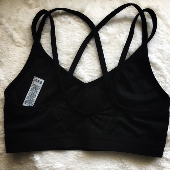 Nike Favorites Strappy Sports Bra - Picture 2 of 3